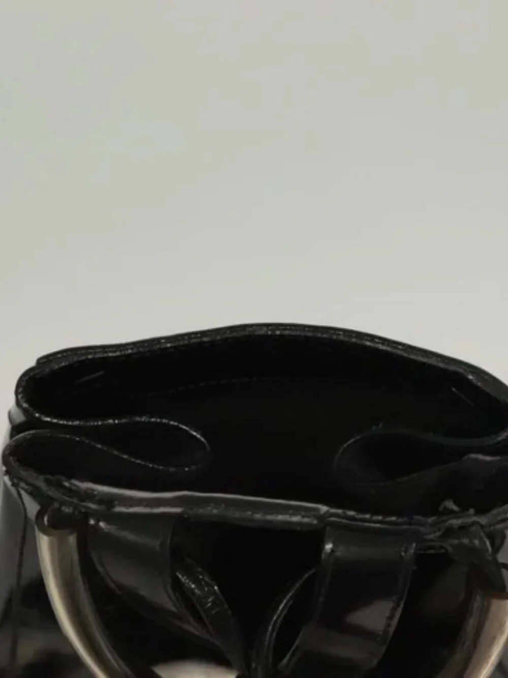 Salvatore Ferragamo Gancini Backpack Enamel Black Gold Auth 125955